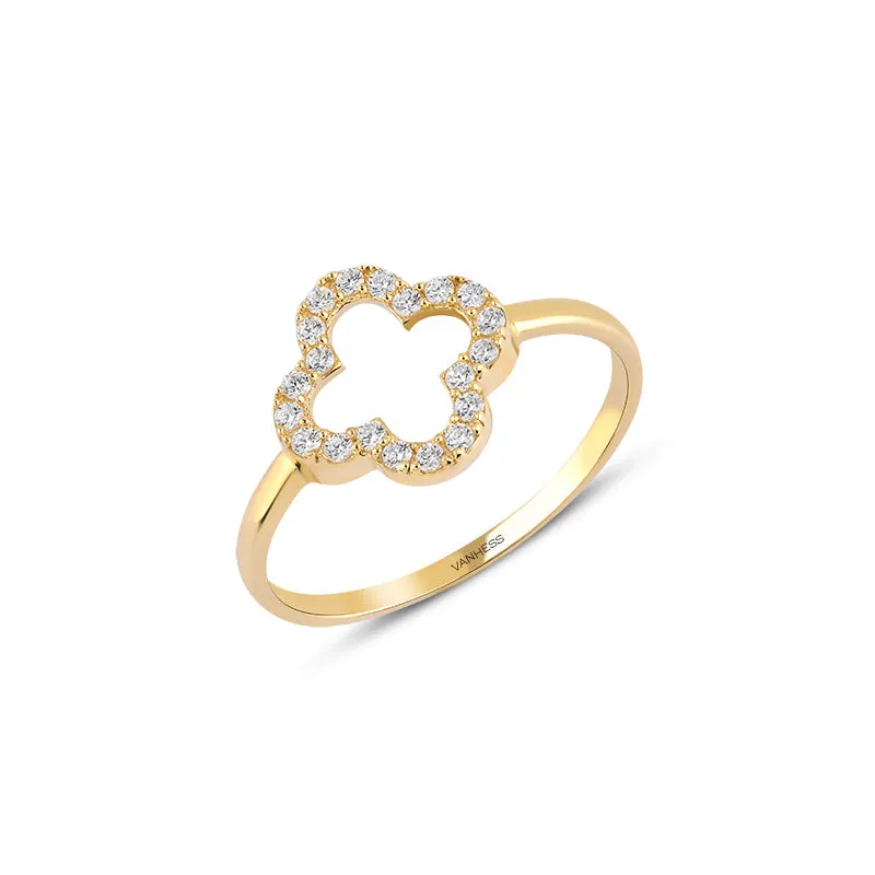 Glowing Clover Ring
